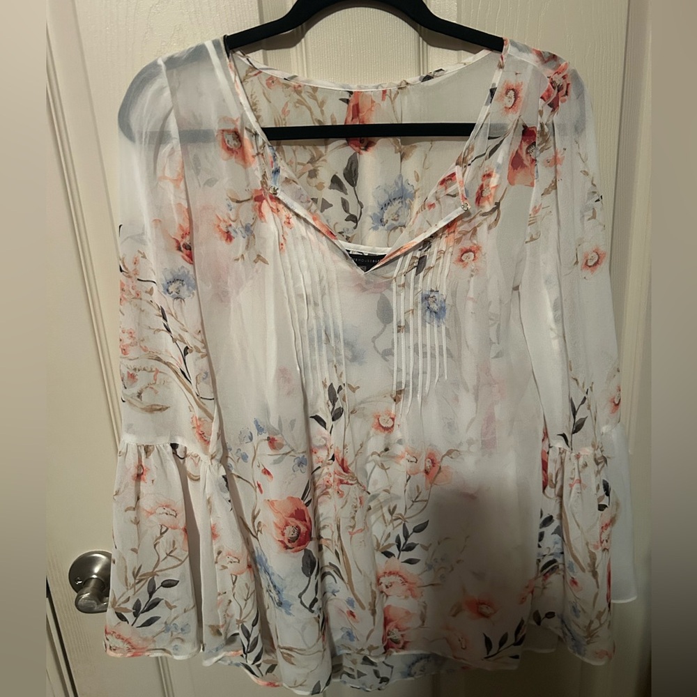 White House Black Market Floral Blouse Sz 2